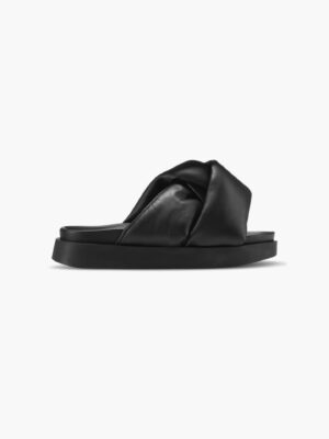 Soft Crossed Slipper